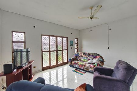 Sala de estar de casa à venda com 3 quartos, 295m² em Parque Jambeiro, Campinas