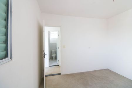 Quarto 1 de apartamento para alugar com 2 quartos, 47m² em Jardim dos Ipes, São Paulo