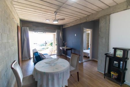 Sala de casa para alugar com 3 quartos, 100m² em São Francisco, Niterói