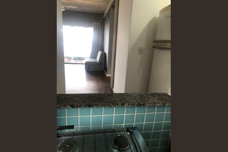 Sala de casa de condomínio para alugar com 3 quartos, 100m² em São Francisco, Niterói