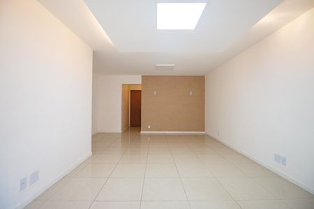 Apartamento para alugar com 144m², 4 quartos e 2 vagasSala