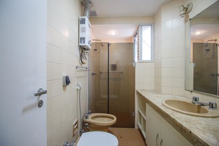 Apartamento para alugar com 144m², 4 quartos e 2 vagasBanheiro Social