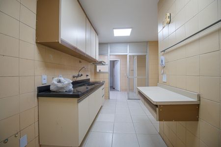 Apartamento para alugar com 144m², 4 quartos e 2 vagasCozinha