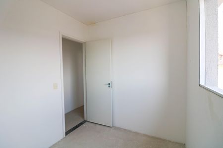 Apartamento à venda com 70m², 3 quartos e 1 vagaQuarto 2