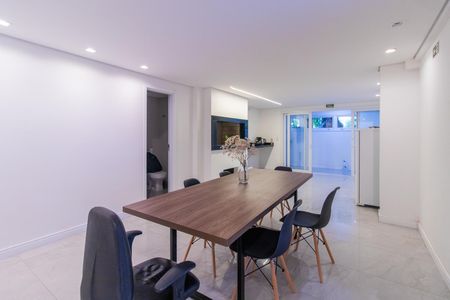 Apartamento à venda com 67m², 2 quartos e 1 vagaÁrea comum - Salão de festas