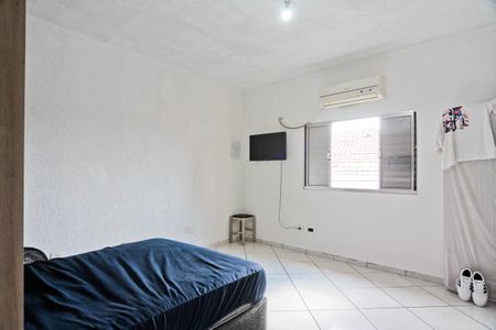 Casa à venda com 114m², 2 quartos e 2 vagas