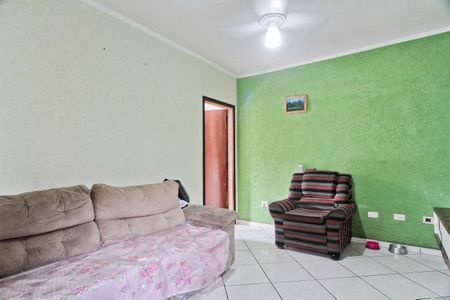 Casa à venda com 114m², 2 quartos e 2 vagas