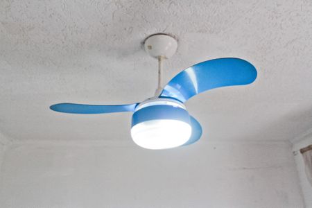 Casa à venda com 114m², 2 quartos e 2 vagas