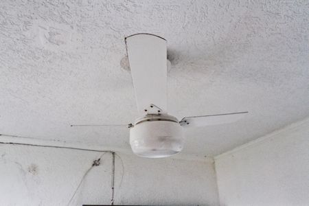 Casa à venda com 114m², 2 quartos e 2 vagas