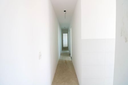 Corredor de apartamento à venda com 3 quartos, 70m² em Jardim Santo Antonio, São Paulo