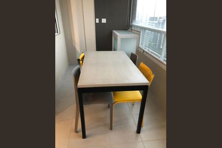 Studio para alugar com 38m², 1 quarto e 1 vagaVaranda