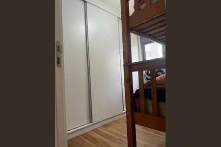 Apartamento à venda com 106m², 4 quartos e 2 vagasQuarto