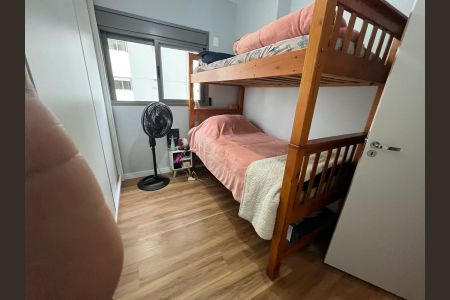 Apartamento à venda com 106m², 4 quartos e 2 vagasQuarto