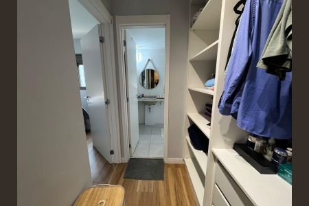 Apartamento à venda com 106m², 4 quartos e 2 vagasCloset