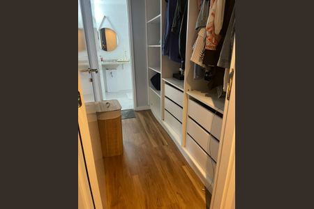 Apartamento à venda com 106m², 4 quartos e 2 vagasCloset