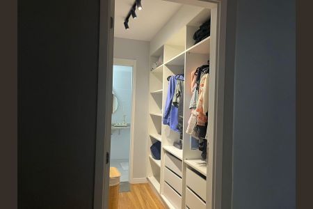 Apartamento à venda com 106m², 4 quartos e 2 vagasCloset