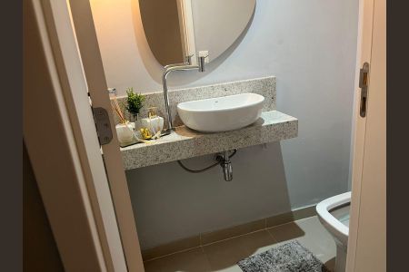 Apartamento à venda com 106m², 4 quartos e 2 vagasBanheiro