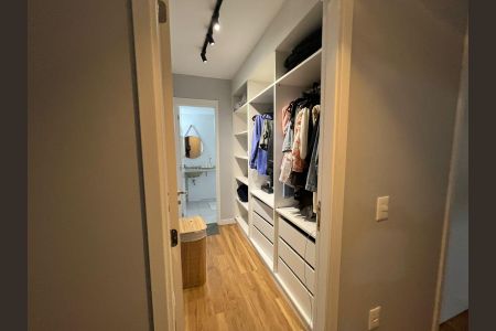 Apartamento à venda com 106m², 4 quartos e 2 vagasCloset