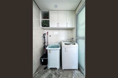 Apartamento à venda com 90m², 3 quartos e 1 vagaÁrea de Serviço