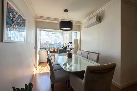 Apartamento à venda com 90m², 3 quartos e 1 vagaSala de Jantar