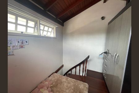Casa para alugar com 215m², 3 quartos e 2 vagasCorredor