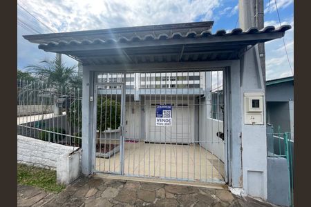 Casa para alugar com 215m², 3 quartos e 2 vagasFachada