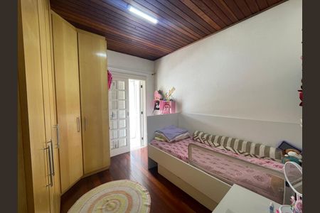 Casa para alugar com 215m², 3 quartos e 2 vagasQuarto 2