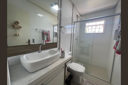 Casa para alugar com 215m², 3 quartos e 2 vagasBanheiro da Suíte