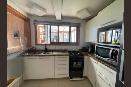 Casa para alugar com 215m², 3 quartos e 2 vagasCozinha