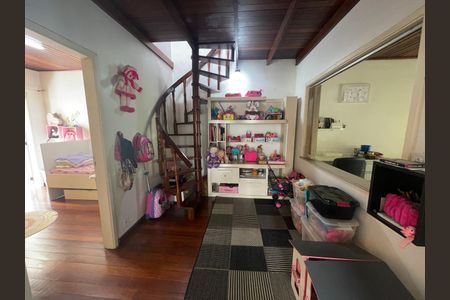 Casa para alugar com 215m², 3 quartos e 2 vagasCorredor