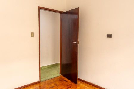 Casa para alugar com 100m², 5 quartos e 2 vagasQuarto 2