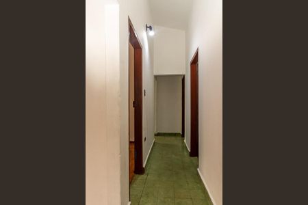 Casa para alugar com 100m², 5 quartos e 2 vagasCorredor