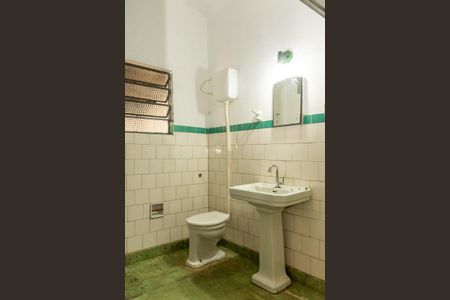 Casa para alugar com 100m², 5 quartos e 2 vagasBanheiro Social