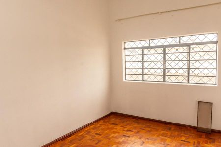 Casa para alugar com 100m², 5 quartos e 2 vagasSala