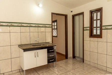 Casa para alugar com 100m², 5 quartos e 2 vagasEdícula-Cozinha