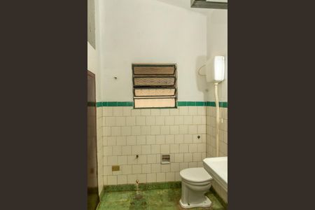 Casa para alugar com 100m², 5 quartos e 2 vagasBanheiro Social