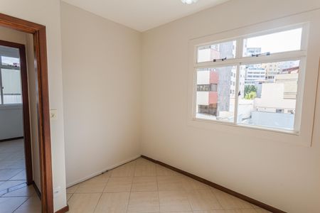 Apartamento para alugar com 100m², 3 quartos e 1 vagaSuíte