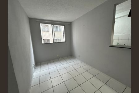 Sala de apartamento para alugar com 2 quartos, 55m² em Guadalupe, Rio de Janeiro