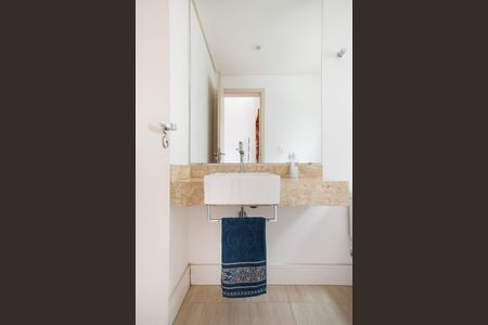 Casa para alugar com 450m², 4 quartos e 2 vagas Casa para alugar com 450m², 4 quartos e 2 vagasBanheiro