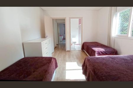 Casa para alugar com 450m², 4 quartos e 2 vagas Casa para alugar com 450m², 4 quartos e 2 vagasQuarto