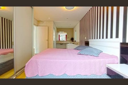 Casa para alugar com 450m², 4 quartos e 2 vagas Casa para alugar com 450m², 4 quartos e 2 vagasQuarto