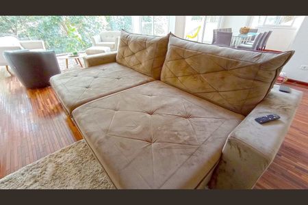 Casa para alugar com 450m², 4 quartos e 2 vagas Casa para alugar com 450m², 4 quartos e 2 vagasSala