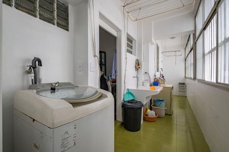 Apartamento à venda com 150m², 3 quartos e 1 vaga Apartamento à venda com 150m², 3 quartos e 1 vagaÁrea de Serviço