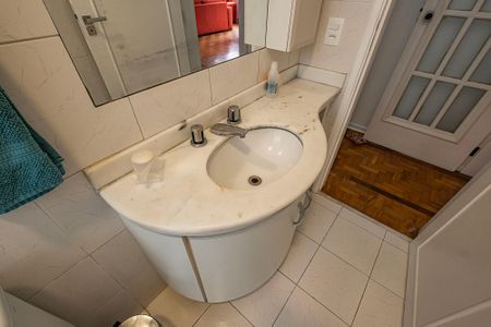 Apartamento à venda com 150m², 3 quartos e 1 vaga Apartamento à venda com 150m², 3 quartos e 1 vagaBanheiro