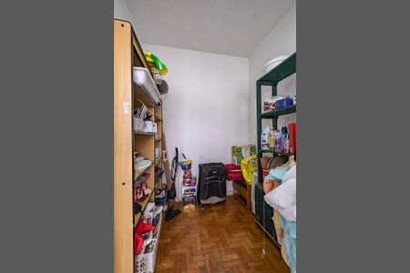 Apartamento à venda com 150m², 3 quartos e 1 vaga Apartamento à venda com 150m², 3 quartos e 1 vagaÁrea de Serviço - Quarto