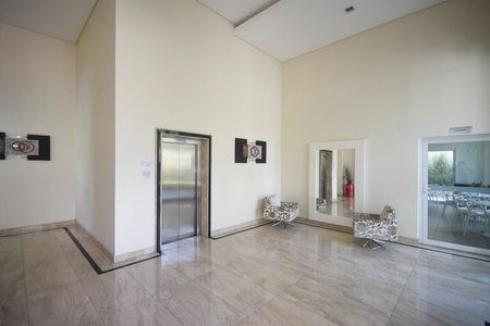 Apartamento à venda com 90m², 2 quartos e 2 vagasHall Social