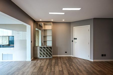 Apartamento à venda com 90m², 2 quartos e 2 vagasSala
