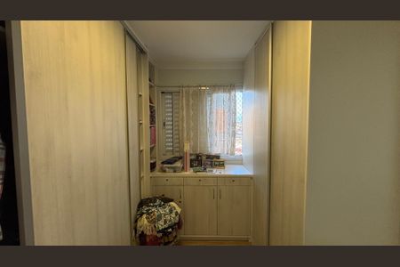 Apartamento à venda com 77m², 3 quartos e 2 vagas Apartamento à venda com 77m², 3 quartos e 2 vagasSuite Closet