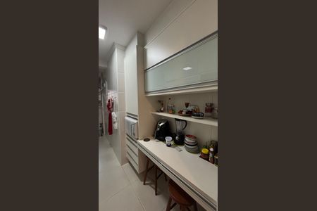 Apartamento à venda com 77m², 3 quartos e 2 vagas Apartamento à venda com 77m², 3 quartos e 2 vagasCozinha