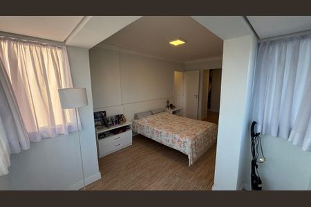 Apartamento à venda com 77m², 3 quartos e 2 vagas Apartamento à venda com 77m², 3 quartos e 2 vagasSuite